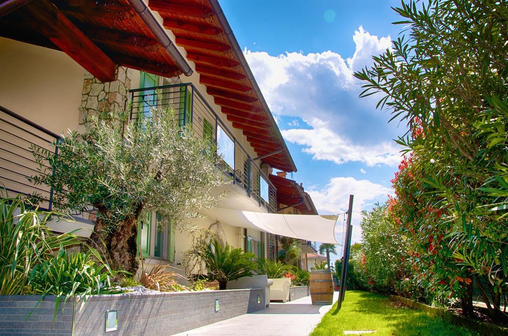 Residence Verdeblu Arco Kültér fotó